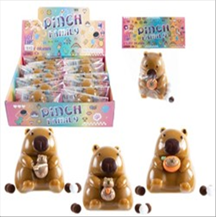 pinch-family-capybara-58gr-3-assortis-8x7cm-in-display-16-standard.png