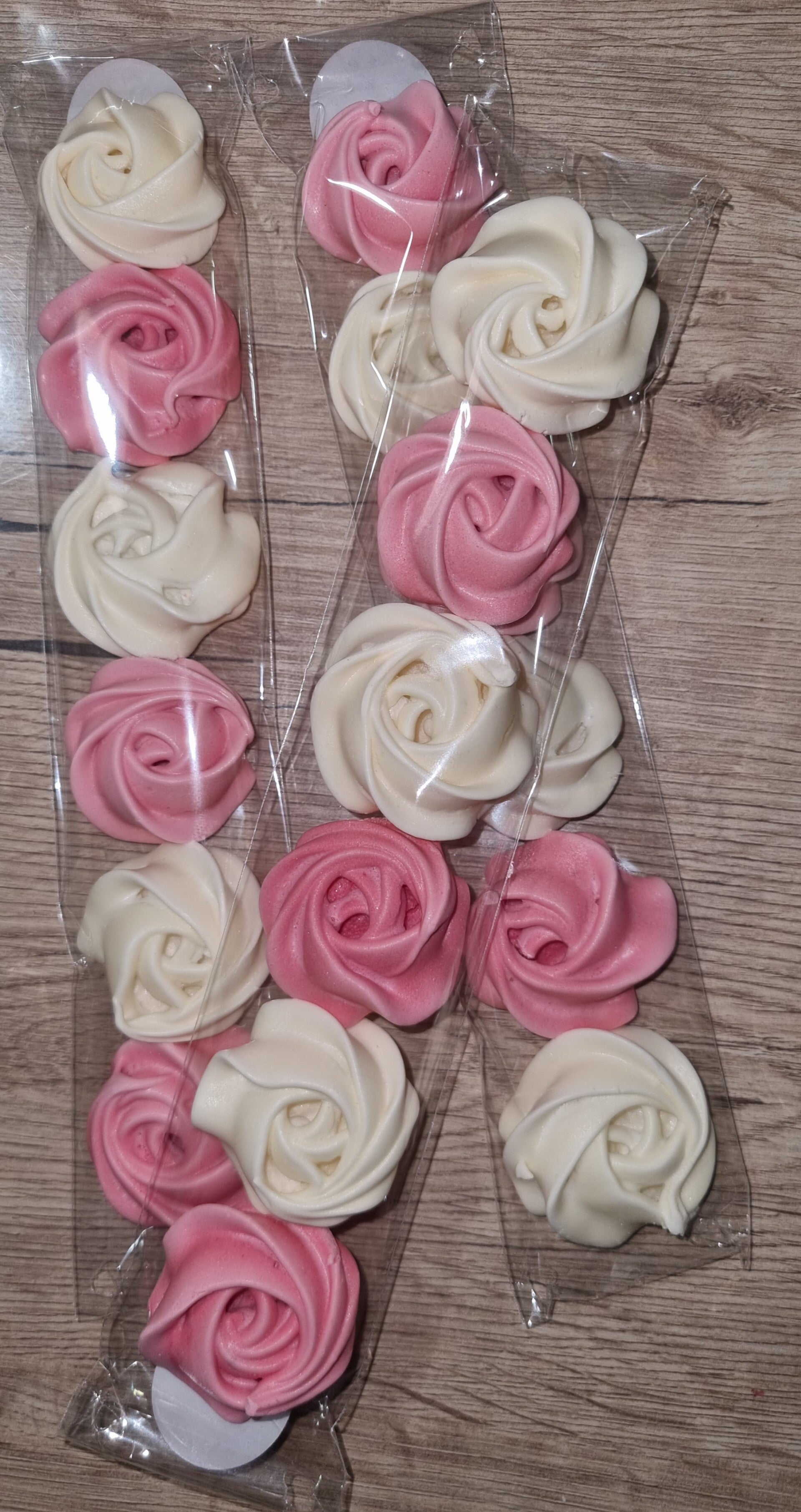 Meringue Sachet Mini Roses