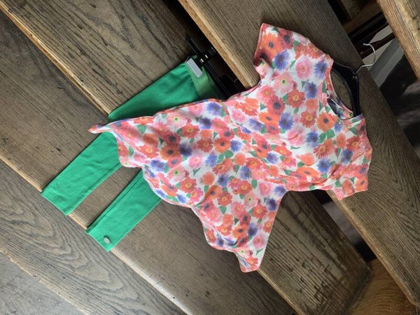 Ochill set green flower