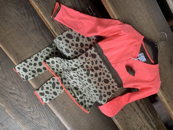 Ochill set khaki dots