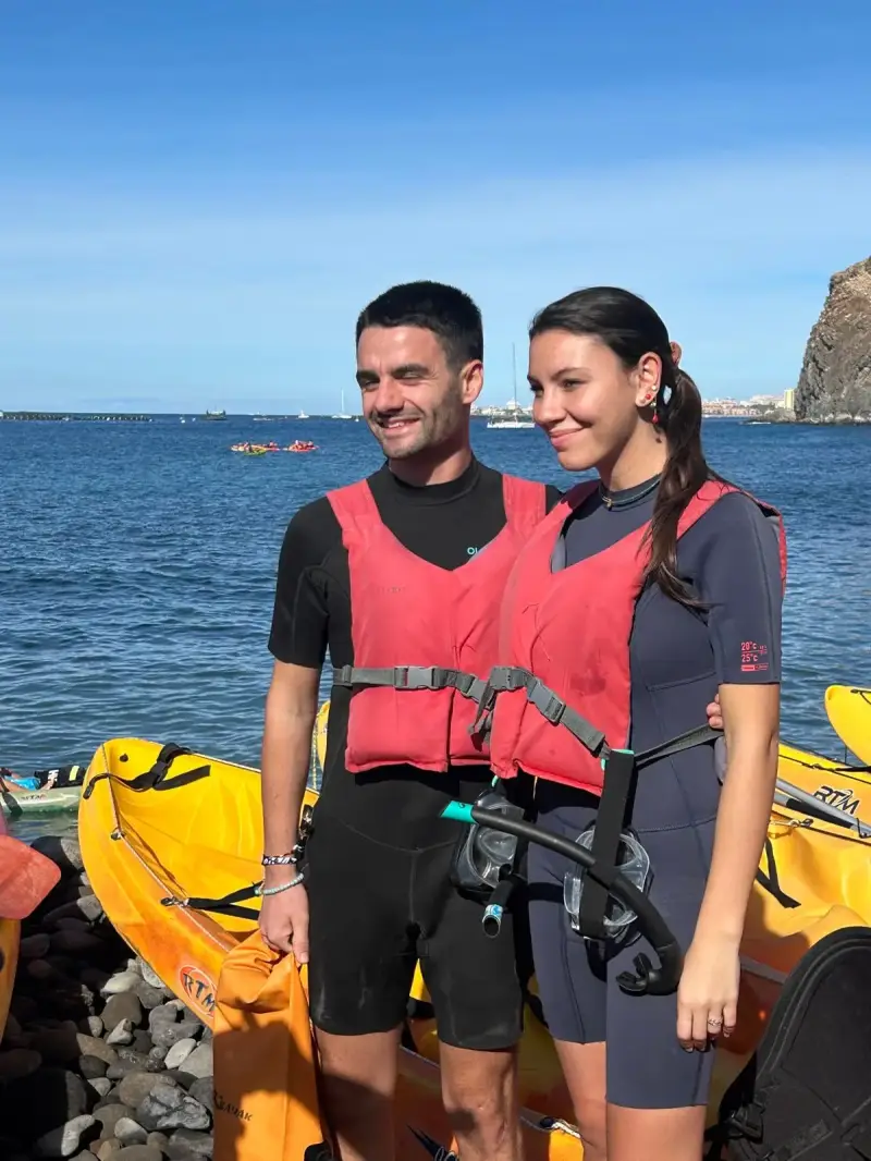 couple of customers before the kayak excursion