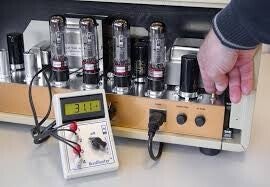 Inregelen ruststroom ( bias ) buizenversterker.