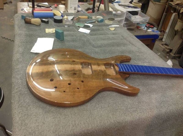 Lakken van body glans of mat.