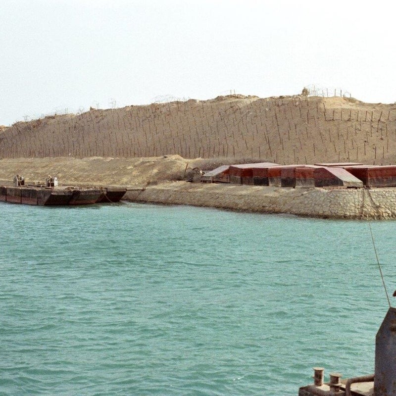 1974_03_21_-gyptische-pontonbr-cke-diente-als-berfahrt-in-den-sinai_04-standard.jpg