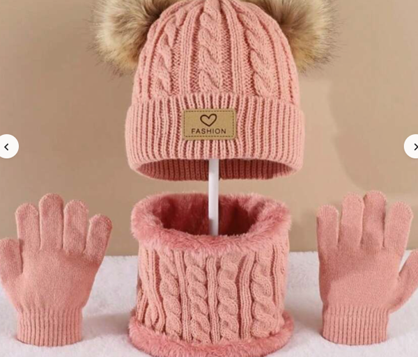 Woolen hat, scarf and glove set