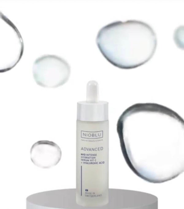 NIOBLU Serum voor intense hydratatie VIT C + Hyaluronzuur (glazen flacon 30ml)