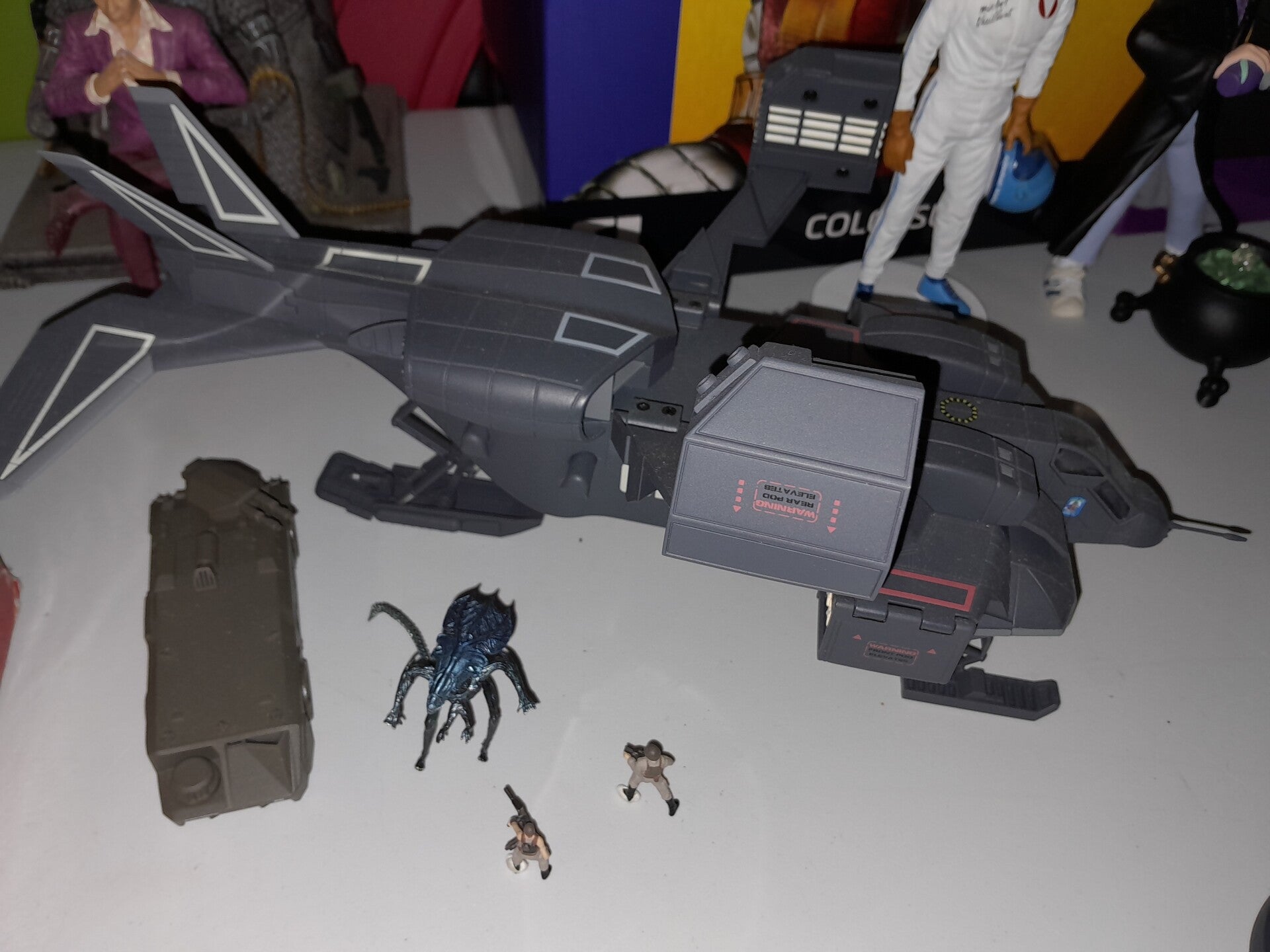 Voitures et véhicules miniatures