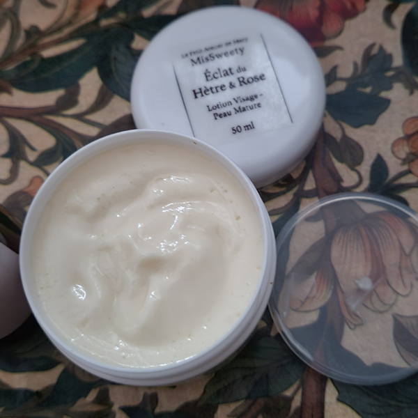 💧 LOTION-CRÈME VISAGE – ÉCLAT DU HÊTRE & ROSE 50ml