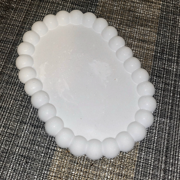 Plateau perlé en aquarésine – Blanc pur