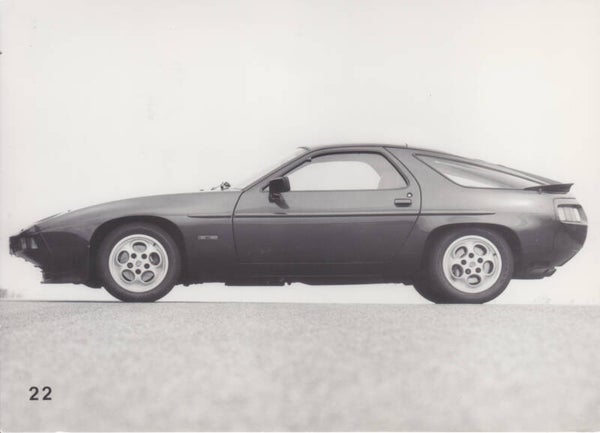Porsche 928, press photo, Dutch, c1985