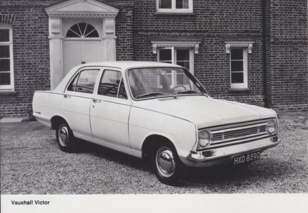 Vauxhall Victor Saloon, press photo, A6-size, UK, 1966