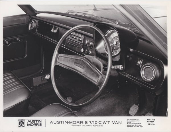 Austin-Morris 7/10 CWT Van dashboard, press photo, UK, 1980s