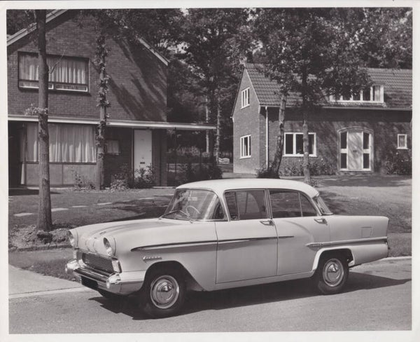Vauxhall Victor Super Saloon, press photo, UK, 1958