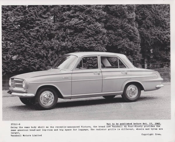 Vauxhall VX 4/90 Saloon, press photo, UK, 10/1961