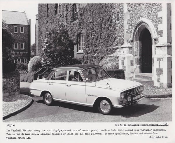 Vauxhall Victor Saloon, press photo, UK, 10/1962