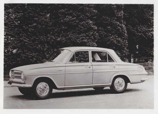 Vauxhall VX 4/90 Saloon, press photo, UK, 1962
