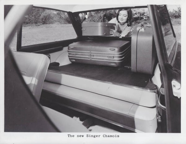 Singer Chamois rear seat down, press photo, UK, 1964