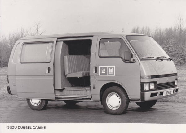 Isuzu Van with double cab, press photo, Dutch, 1980s
