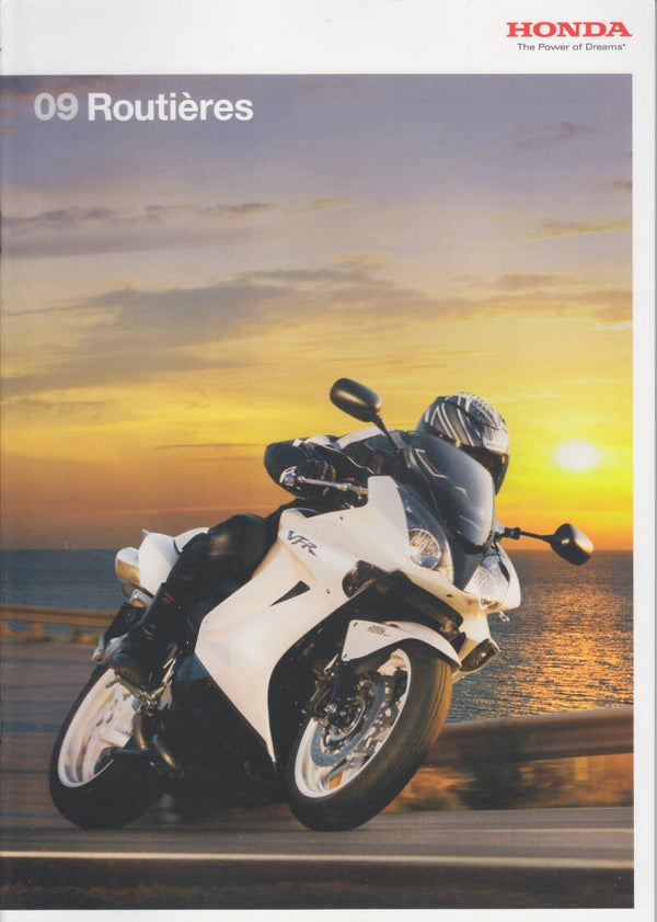 Honda Touring motorcycles, sales brochure, 32 pages, French, 2009