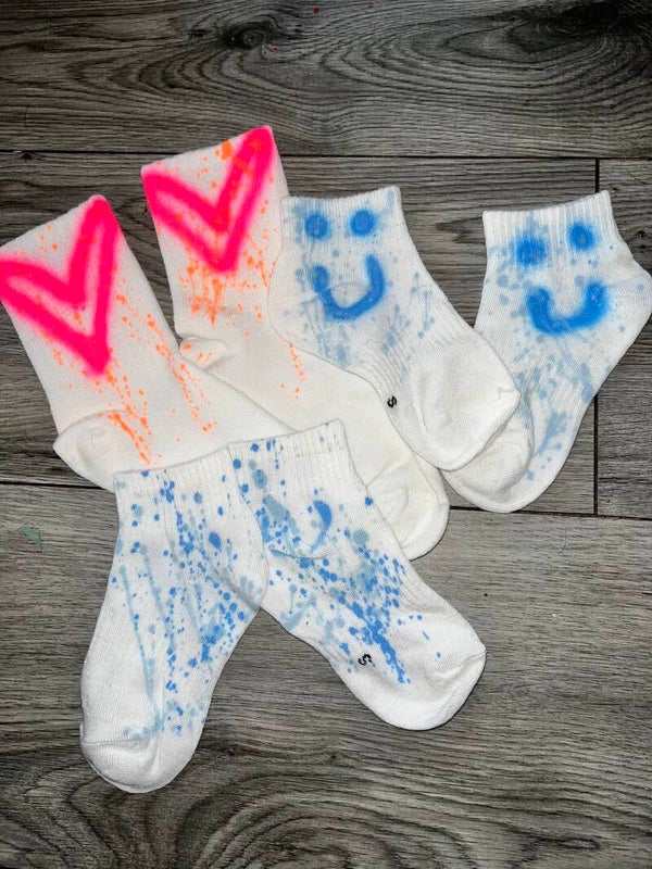Graffiti Spray Socks