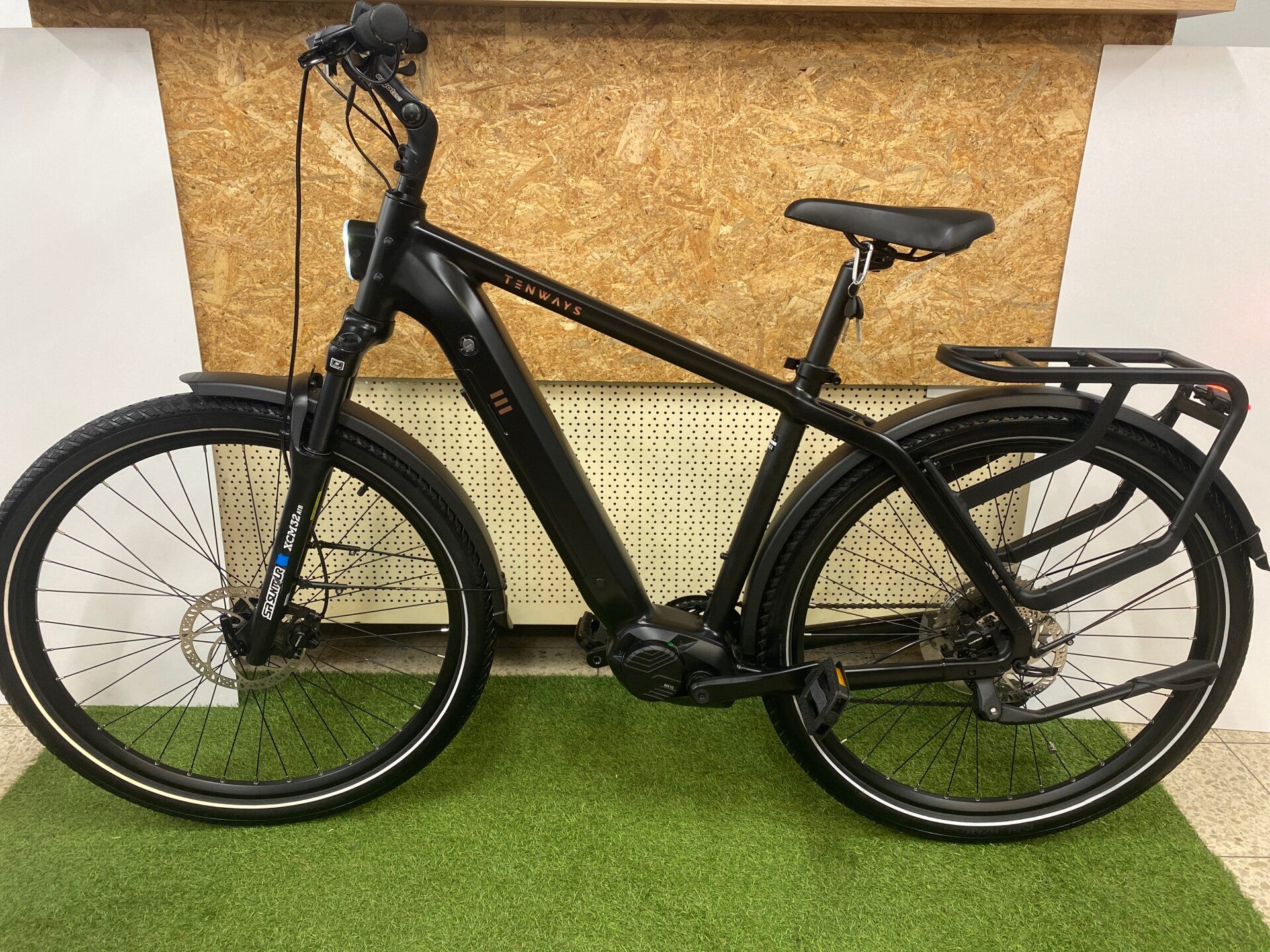 TENWAYS AGO X 2025 L HERENFIETS 504WWH SLECHTS 614 KM