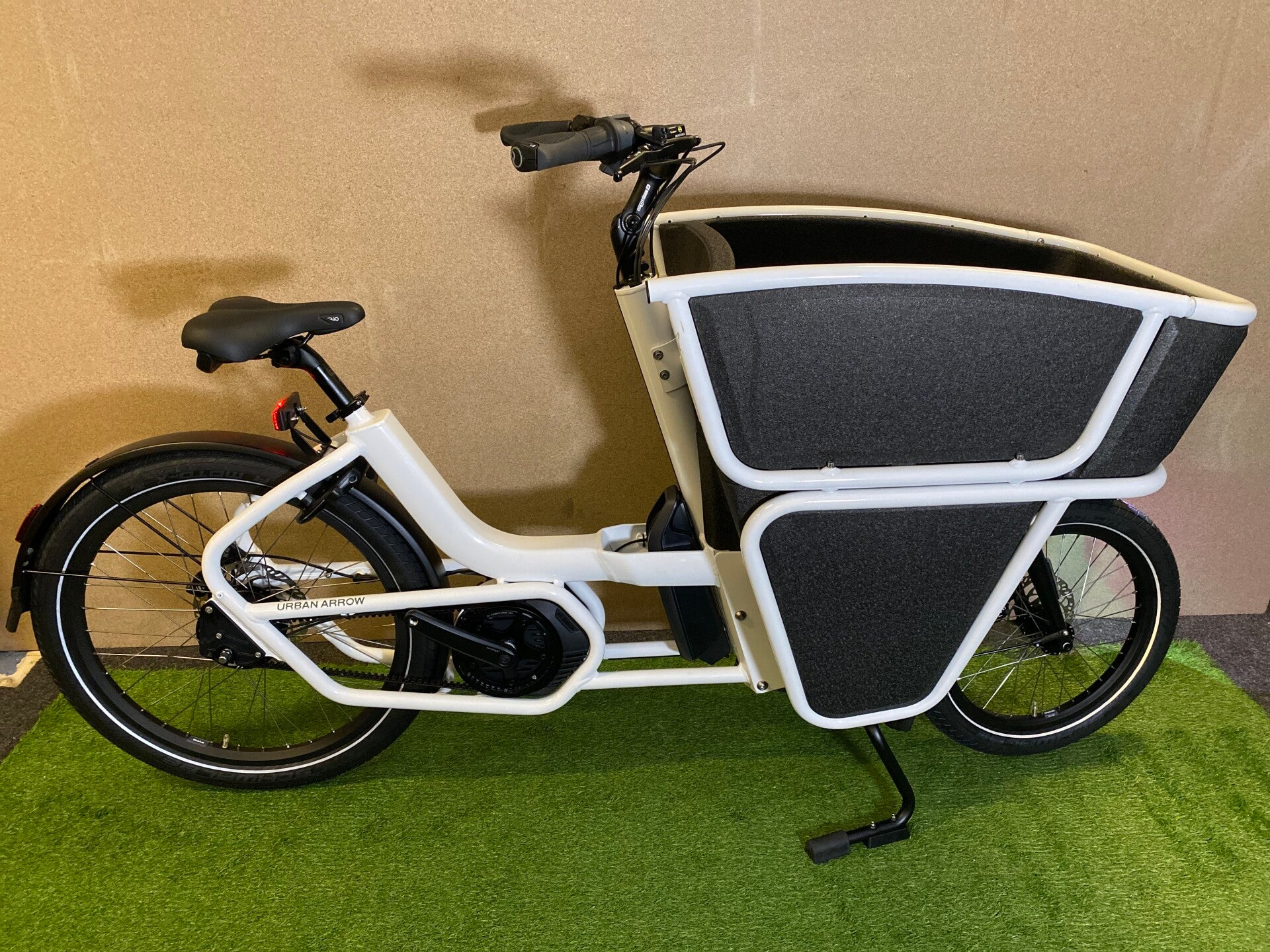 URBAN ARROW SHORTY NIEUW BOSCH CARGO LINE 500WH BELT DRIVE