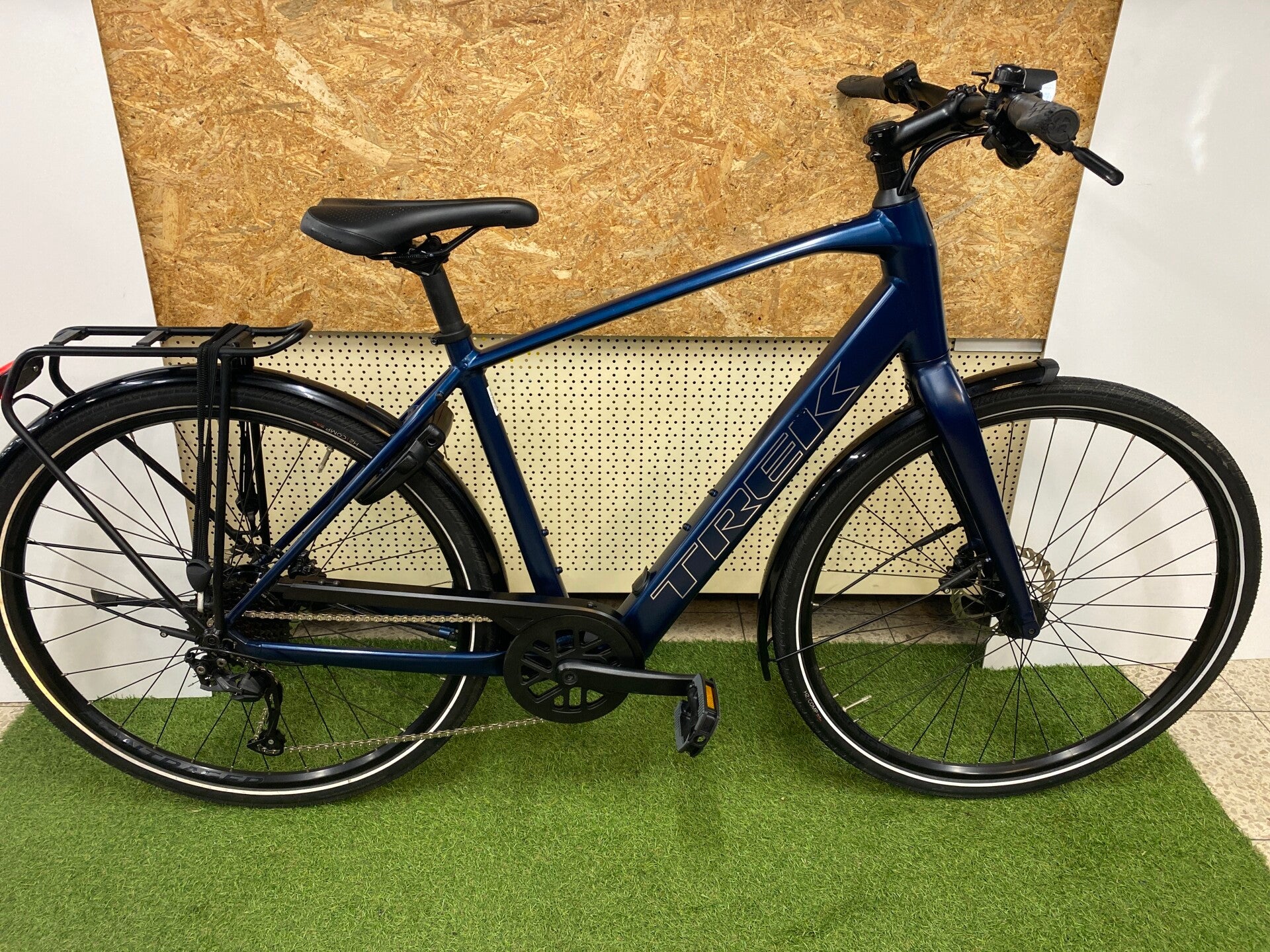 TREK FX+ 2 2024 LICHTGEWICHT ELEKTRISCHE HERENFIETS M