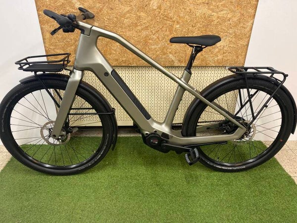 CANYON PROCEDE: ON CF 9 L 2022 BELT DRIVE SLECHTS 691 KM