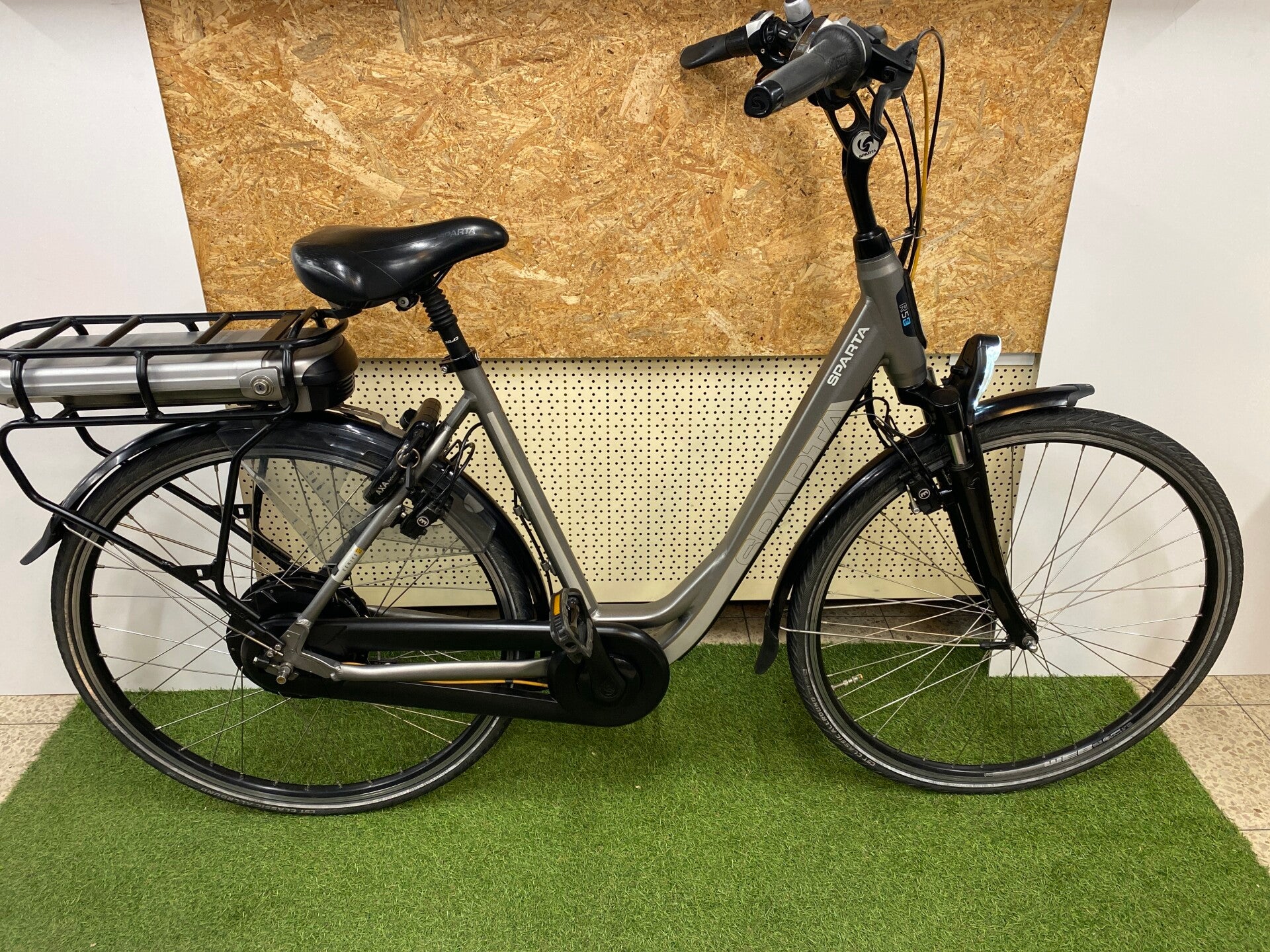 SPARTA R5E ELEKTRISCHE DAMESFIETS 53 CM 522WH ACCU