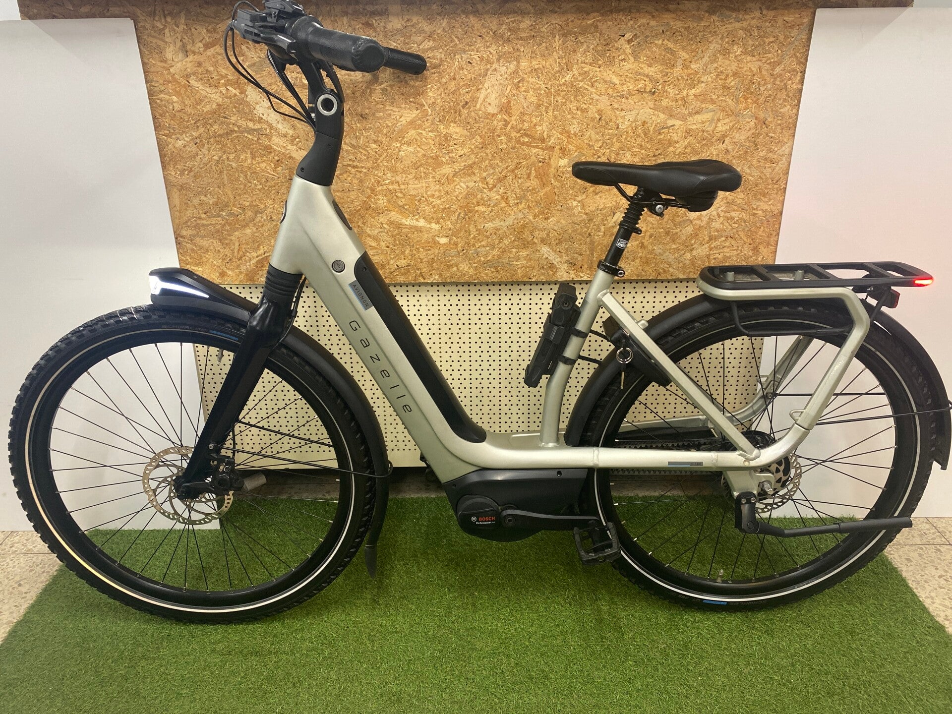 GAZELLE AVIGNON C380 HMB 2024 DAMESFIETS 53CM BELT DRIVE