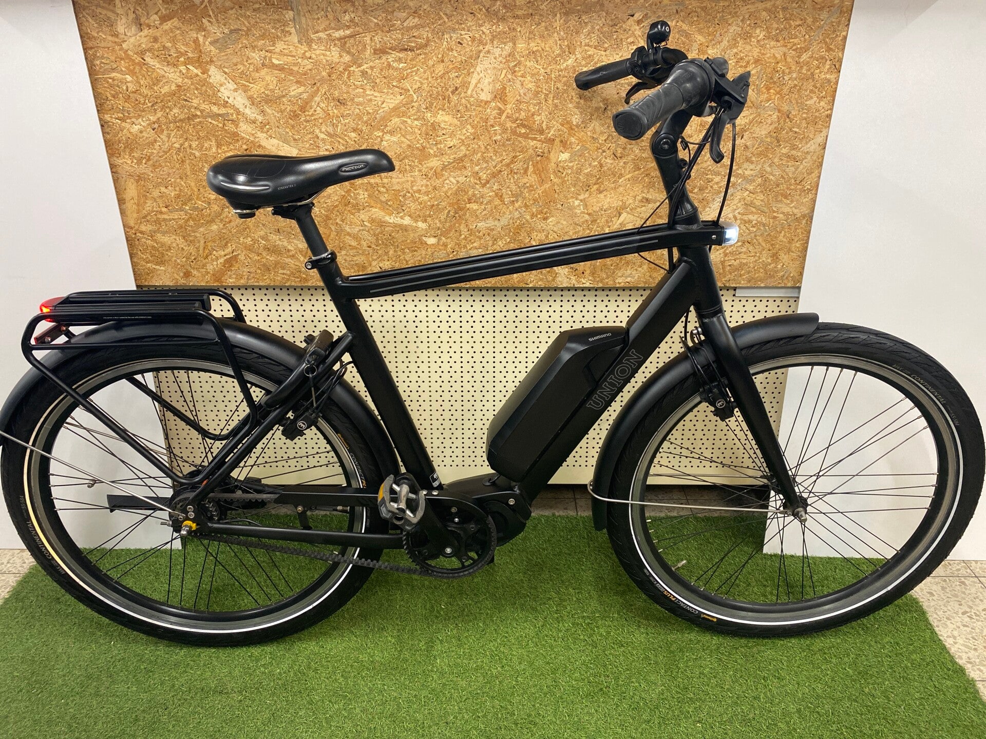 UNION E-LITE SHIMANO MIDDENMOTOR HERENFIETS 57 CM BELT DRIVE