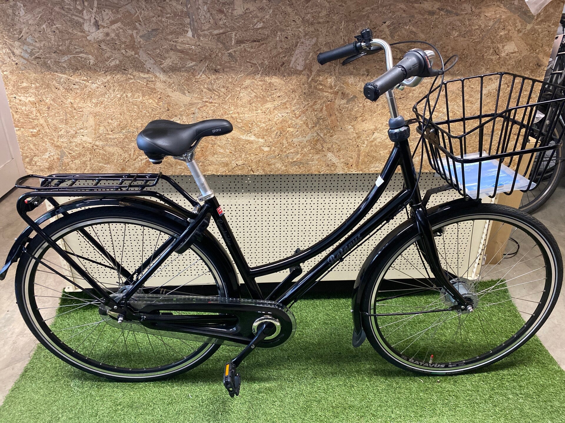 BATAVUS CAMBRIDGE NIEUW DAMESFIETS 49 CM 7V