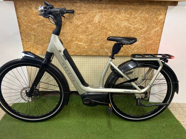 GAZELLE AVIGNON C380 2022 BOSCH PERFORMANCE LINE MIDDENMOTOR ELEKTRISCHE DAMESFIETS 49 CM BELT DRIVE