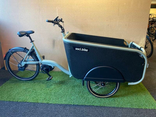 SOCI BIKE FAMILY NOV-2025 MIDDENMOTOR ELEKTRISCHE BAKFIETS BELT DRIVE SLECHTS 13 KM