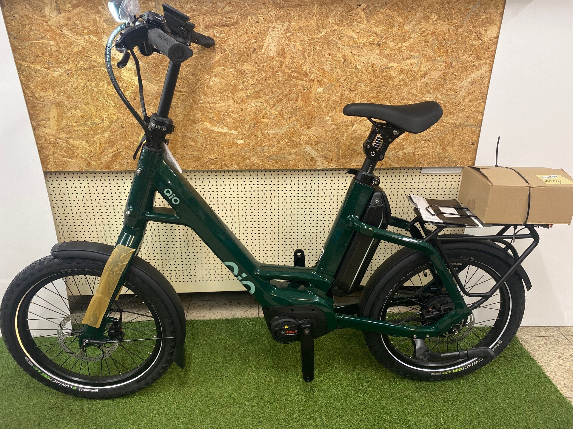 QIO EINS P-E BOSCH MOTOR COMPACT FIETS NIEUW BELT DRIVE