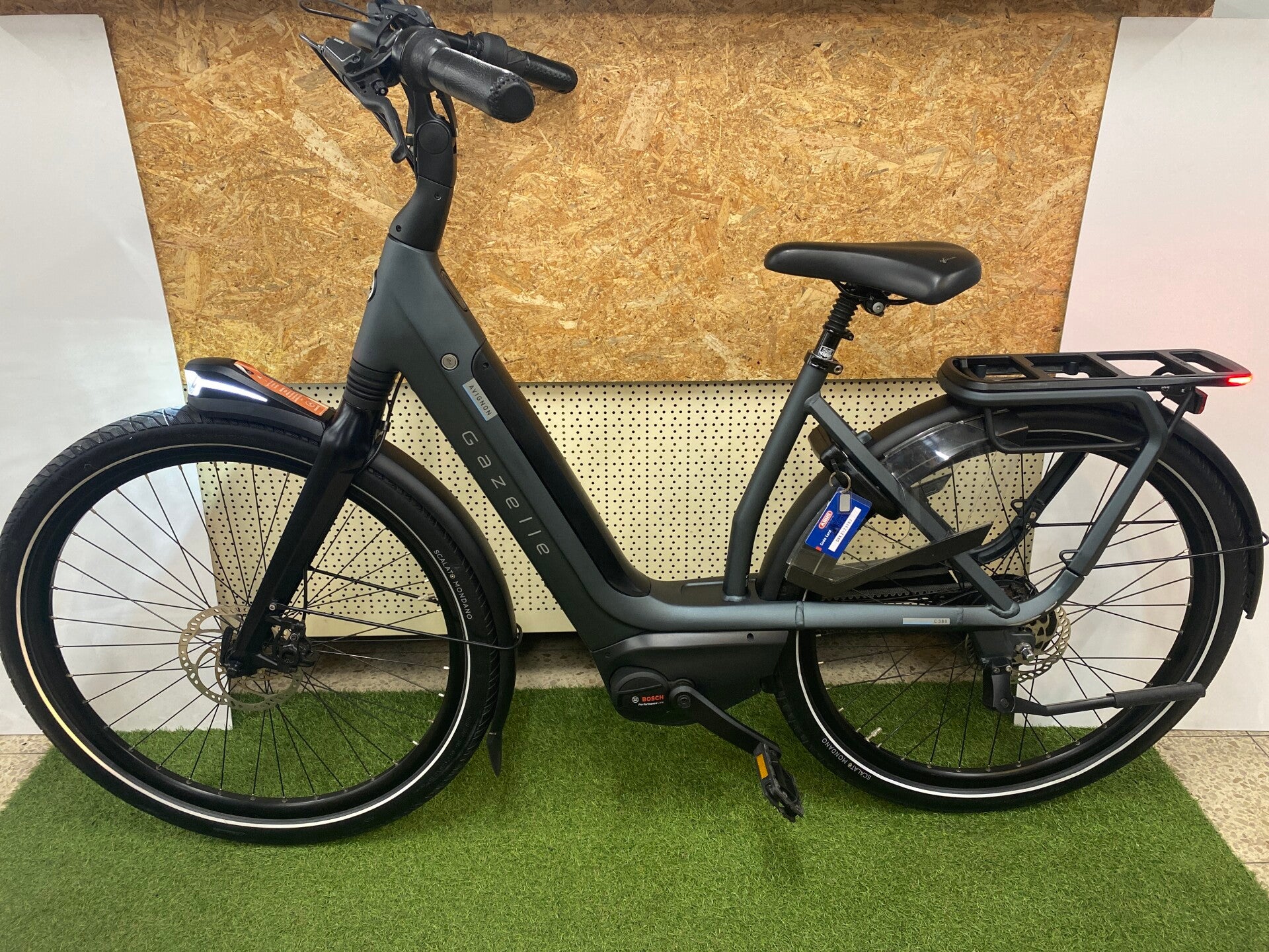 GAZELLE  AVIGNON C380 2024 DAMESFIETS 53CM 625WH BELT DRIVE