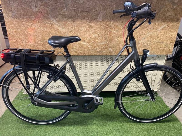 BATAVUS BRYTE 2020 MIDDENMOTOR DAMESFIETS 500WH SLECHTS 705 KM