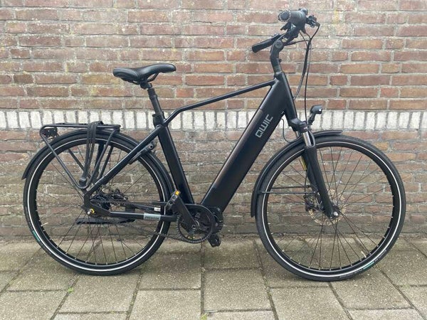 QWIC I MN7 2022 MIDDENMOTOR ELEKTRISCHE HERENFIETS 57 CM BELT DRIVE