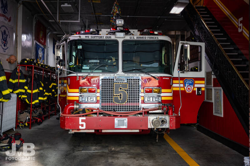 Engine 5 - Manhattan