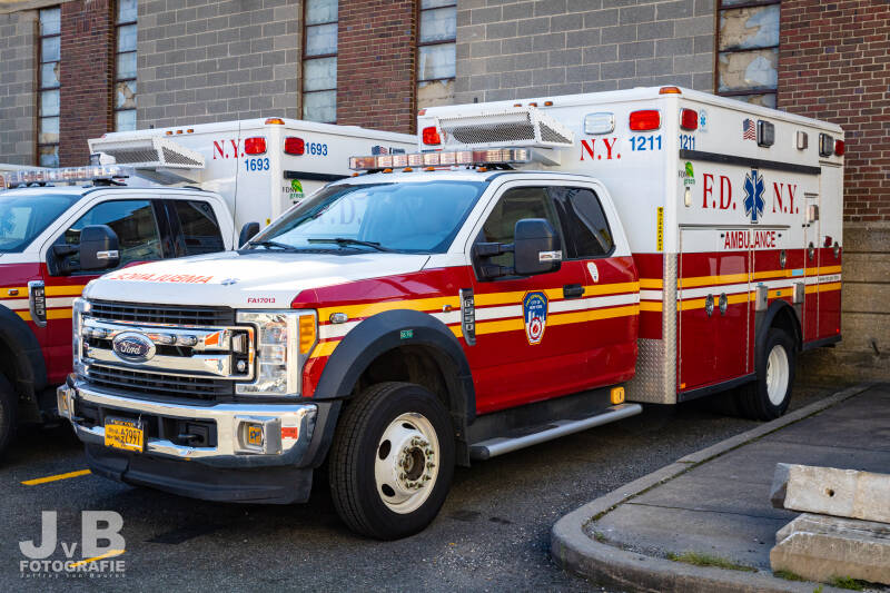 EMS 1211 - FDNY Ambulance