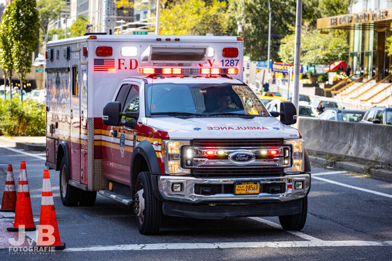 EMS 1287 - FDNY Ambulance