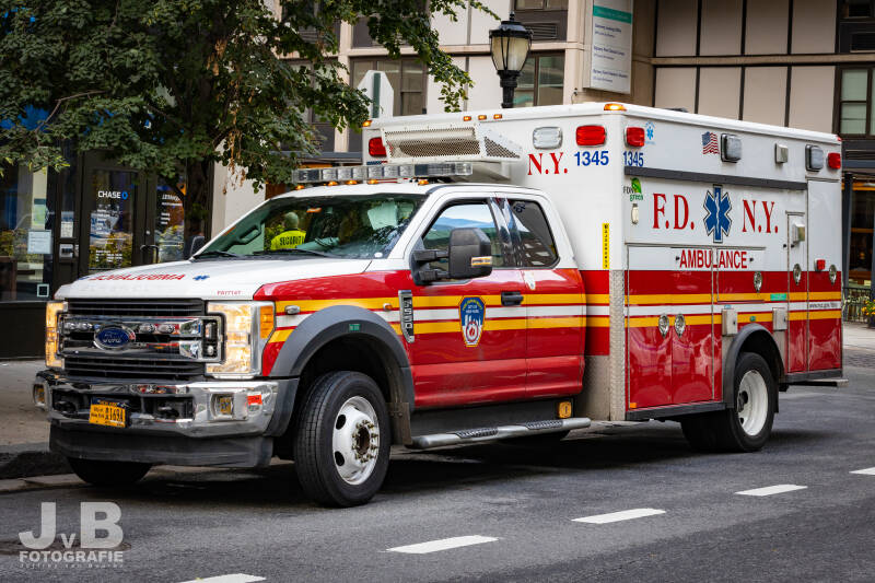 EMS 1345 - FDNY Ambulance