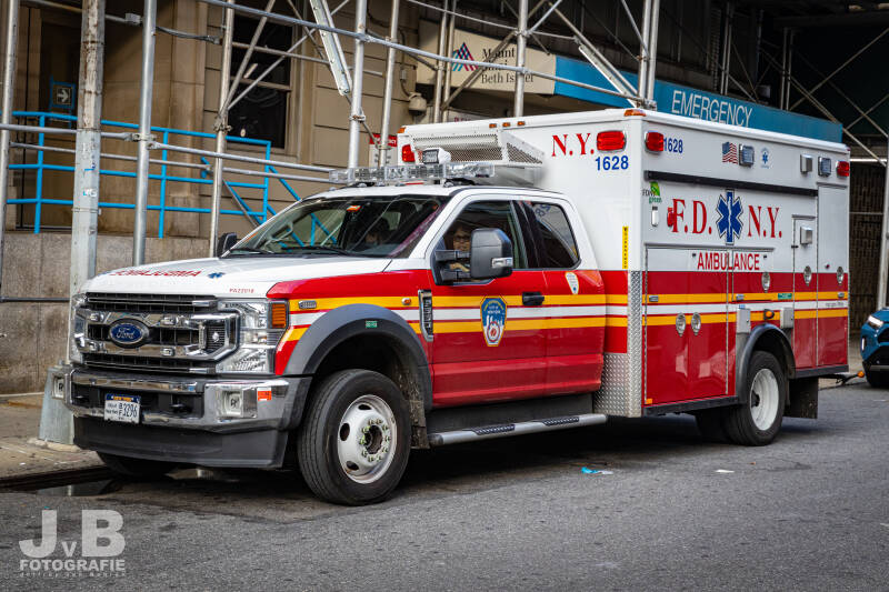 EMS 1628 - FDNY Ambulance