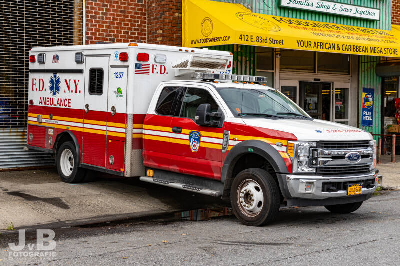 EMS 2157 - FDNY Ambulance