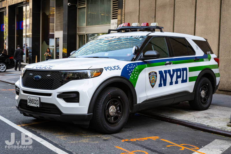 Ford Explorer Police Interceptor Utility (New livery) 366023 17th Precinct
