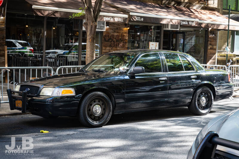 NYPD Unmarked Ford Explorer Police Interceptor (CVPI)