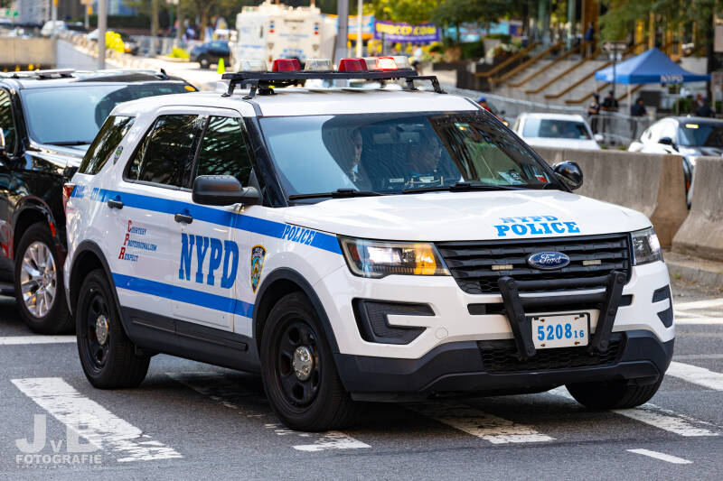 NYPD Ford Explorer Police Interceptor Counter Terrorism Bureau CTB 520816