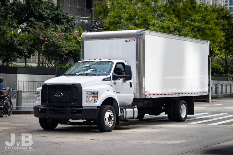 USSS Ford F750 boxtruck