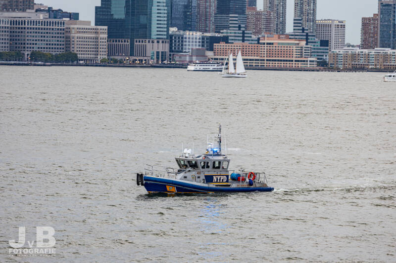 NYPD Harbor Unit Boat 453