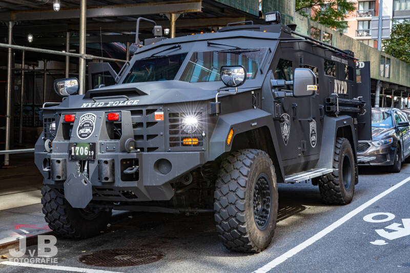 NYPD Lenco Bearcat ESU SWAT 170619